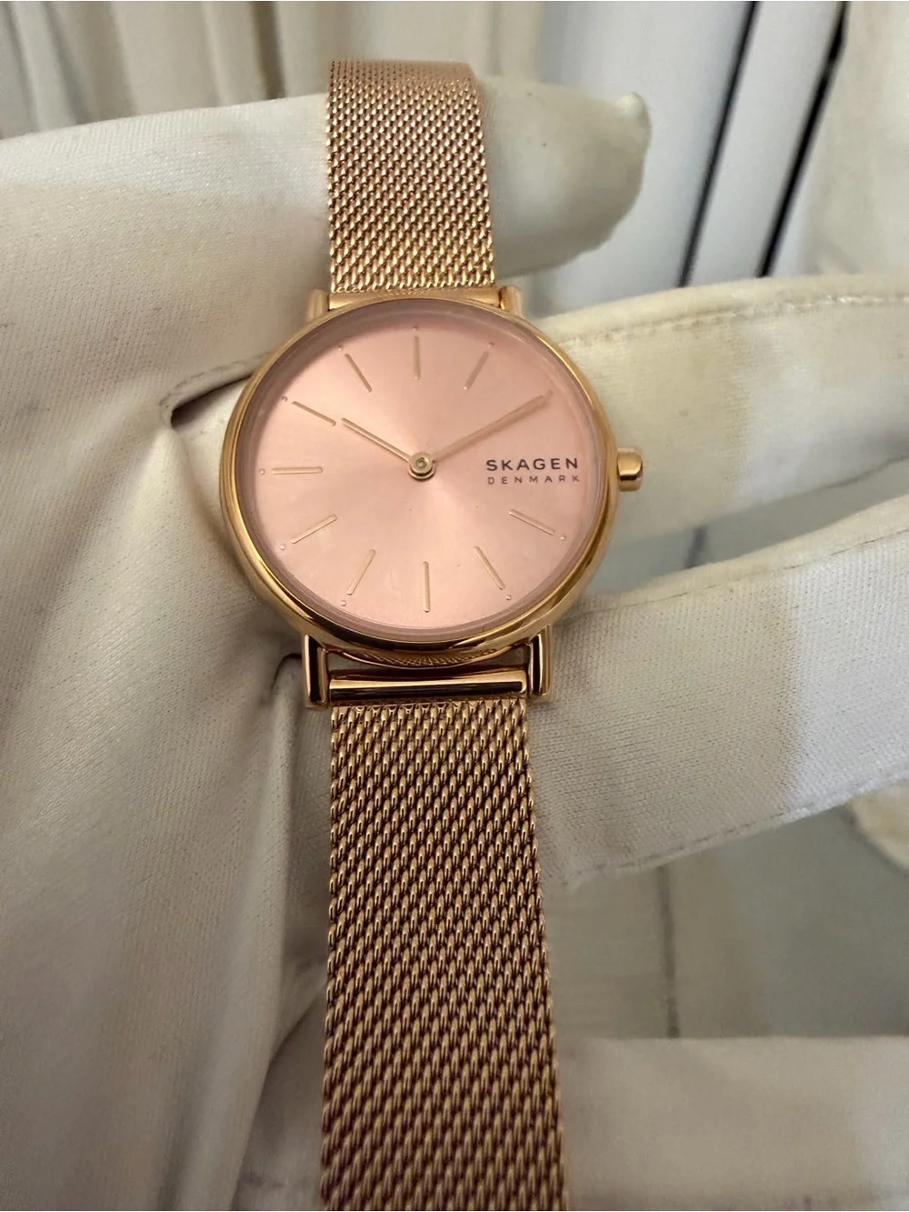 Skagen Signatur SKW2975 Women's Rose Gold Mesh Watch Pink Dial 30mm NWOT